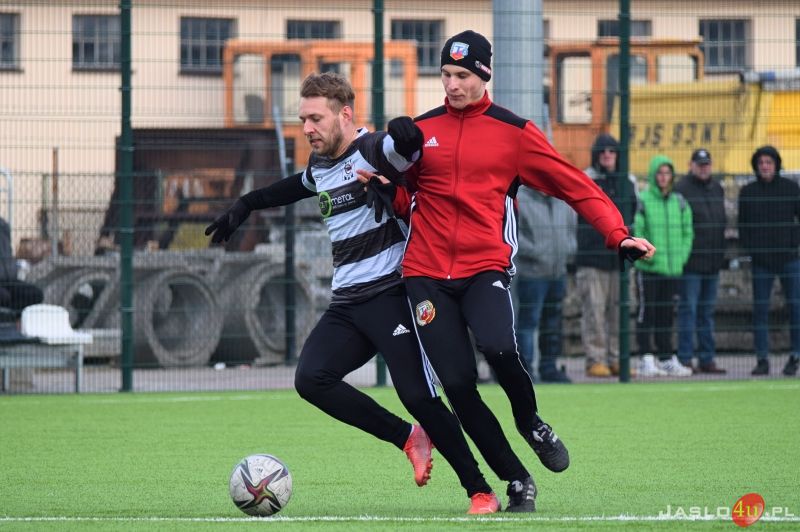 Mecz sparingowy JKS Czarni 1910 Jasło - MKS Tarnovia Tarnów 5:5