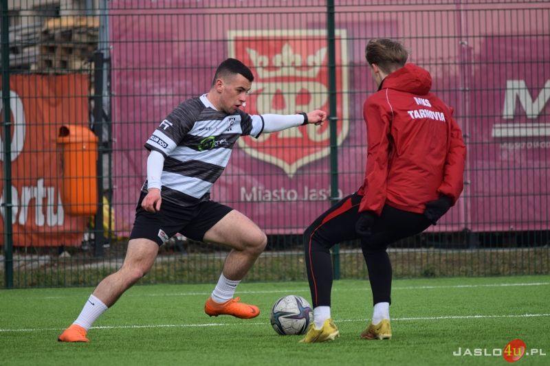 Mecz sparingowy JKS Czarni 1910 Jasło - MKS Tarnovia Tarnów 5:5