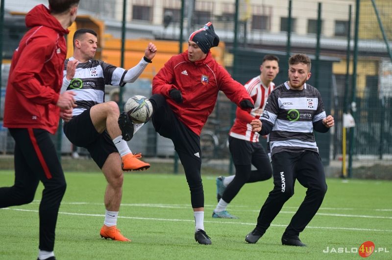 Mecz sparingowy JKS Czarni 1910 Jasło - MKS Tarnovia Tarnów 5:5