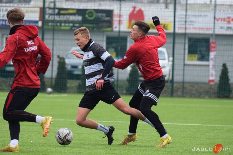 Mecz sparingowy JKS Czarni 1910 Jasło - MKS Tarnovia Tarnów 5:5
