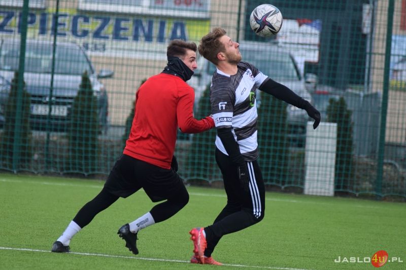 Mecz sparingowy JKS Czarni 1910 Jasło - MKS Tarnovia Tarnów 5:5