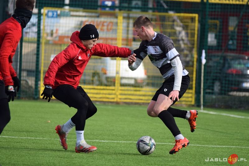 Mecz sparingowy JKS Czarni 1910 Jasło - MKS Tarnovia Tarnów 5:5