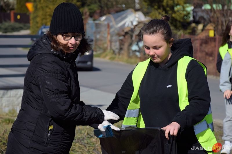 Społeczna akcja sprzątania Warzyc 2023