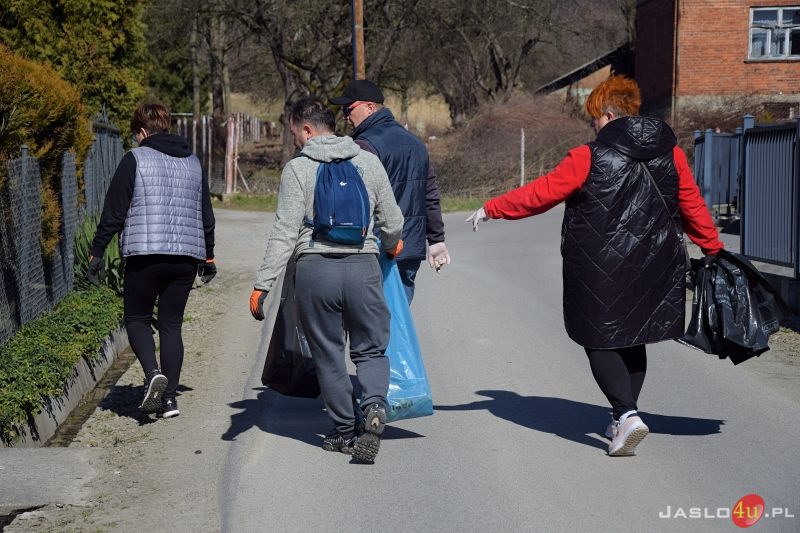 Społeczna akcja sprzątania Warzyc 2023