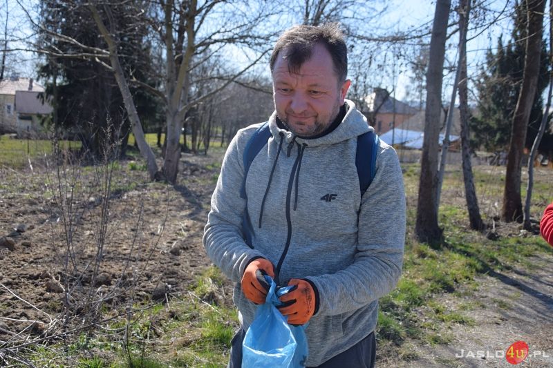 Społeczna akcja sprzątania Warzyc 2023