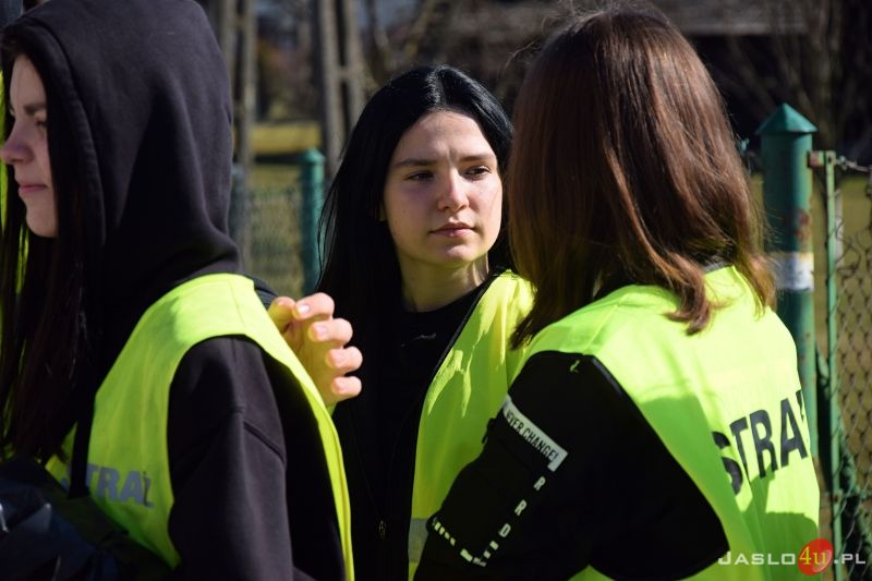 Społeczna akcja sprzątania Warzyc 2023