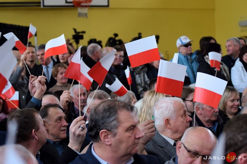 Wizyta premiera Mateusza Morawieckiego w Jaśle - inauguracja kampanii wyborczej PiS