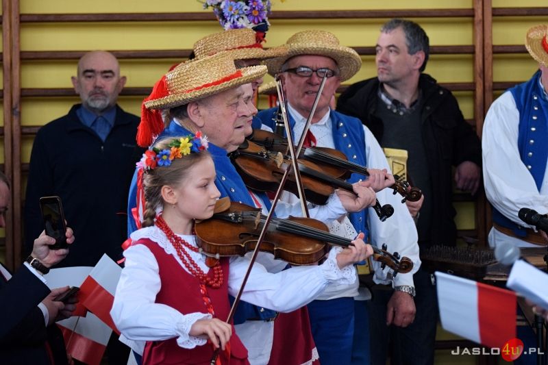 Wizyta premiera Mateusza Morawieckiego w Jaśle - inauguracja kampanii wyborczej PiS