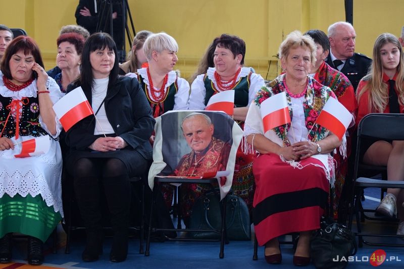 Wizyta premiera Mateusza Morawieckiego w Jaśle - inauguracja kampanii wyborczej PiS