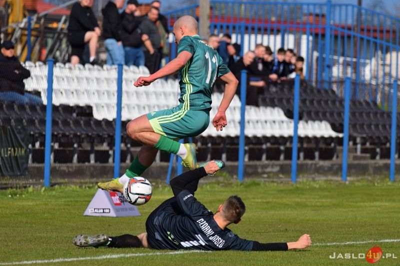 Mecz JKS Czarni 1910 Jasło - Partyzant Targowiska 0:0
