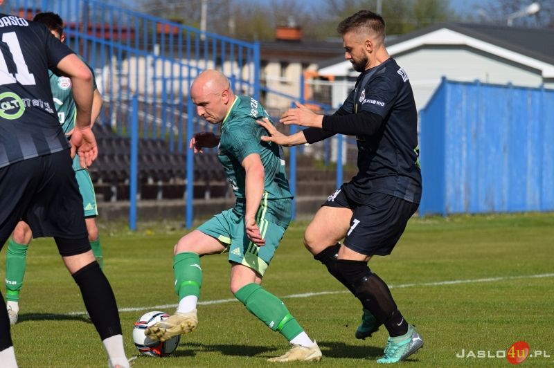 Mecz JKS Czarni 1910 Jasło - Partyzant Targowiska 0:0