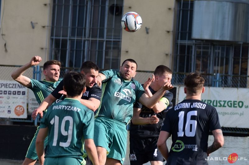 Mecz JKS Czarni 1910 Jasło - Partyzant Targowiska 0:0