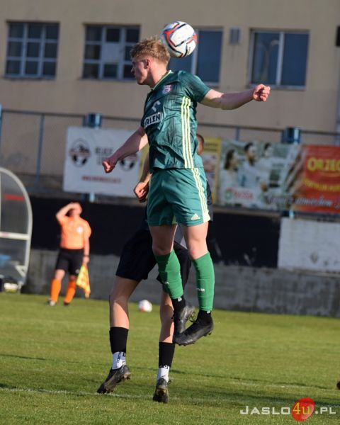 Mecz JKS Czarni 1910 Jasło - Partyzant Targowiska 0:0