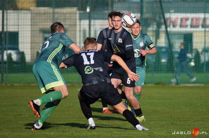 Mecz JKS Czarni 1910 Jasło - Partyzant Targowiska 0:0