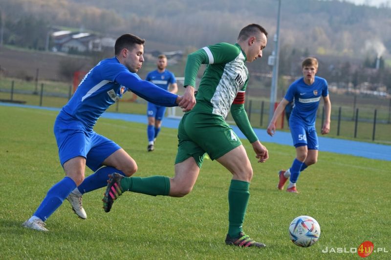 Półfinał Okręgowego Pucharu Polski LKS Czeluśnica - KS Karpaty Krosno 0:3