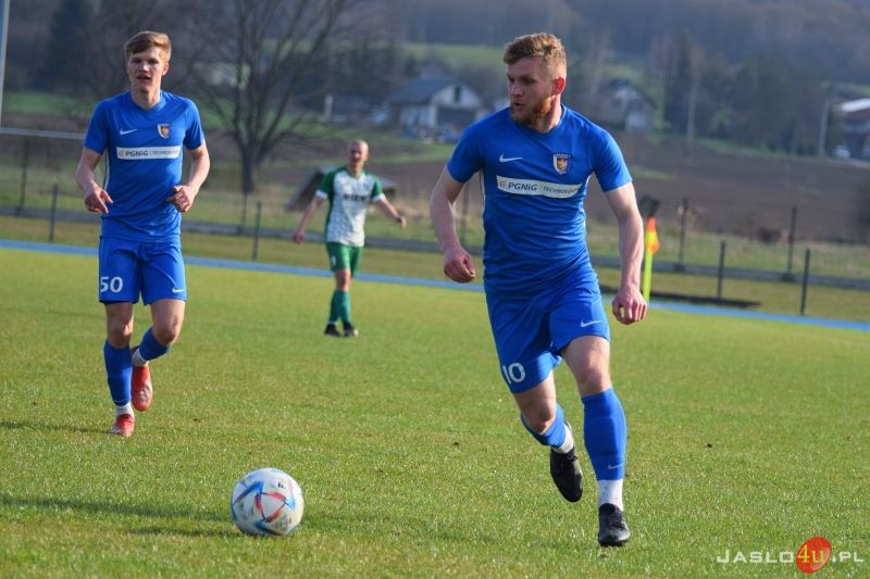 Półfinał Okręgowego Pucharu Polski LKS Czeluśnica - KS Karpaty Krosno 0:3