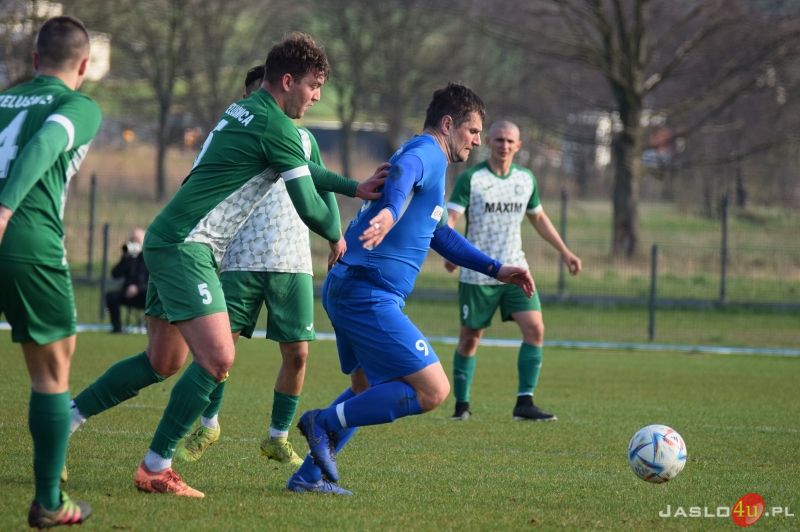 Półfinał Okręgowego Pucharu Polski LKS Czeluśnica - KS Karpaty Krosno 0:3