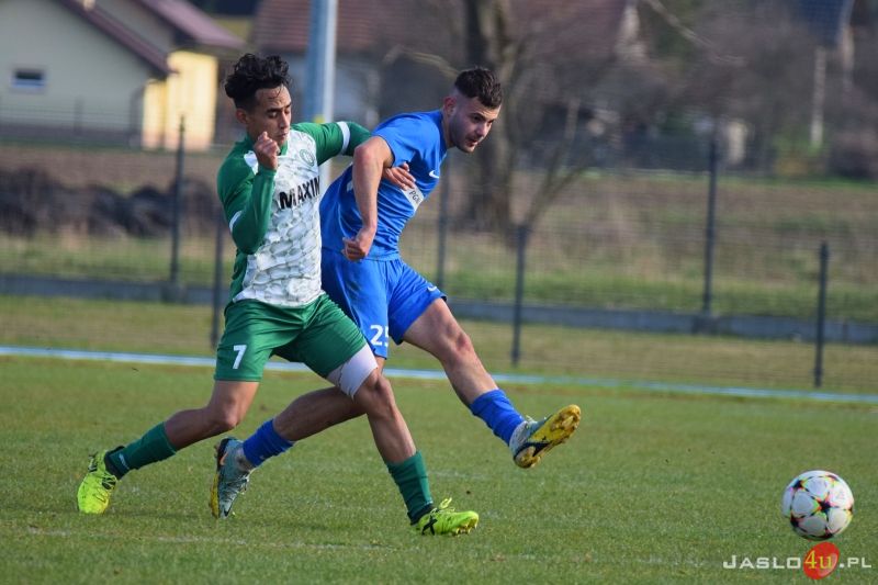 Półfinał Okręgowego Pucharu Polski LKS Czeluśnica - KS Karpaty Krosno 0:3