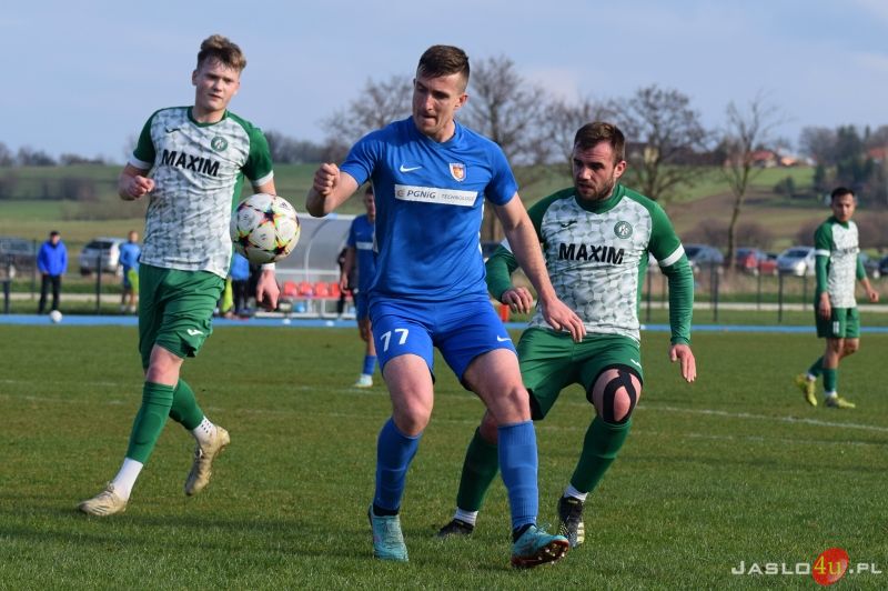 Półfinał Okręgowego Pucharu Polski LKS Czeluśnica - KS Karpaty Krosno 0:3