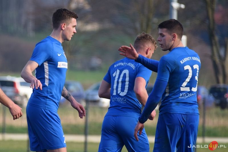 Półfinał Okręgowego Pucharu Polski LKS Czeluśnica - KS Karpaty Krosno 0:3