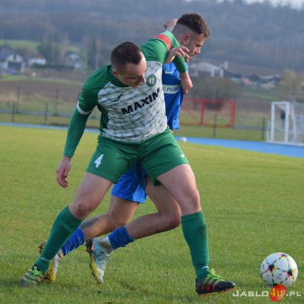 Półfinał Okręgowego Pucharu Polski LKS Czeluśnica - KS Karpaty Krosno 0:3
