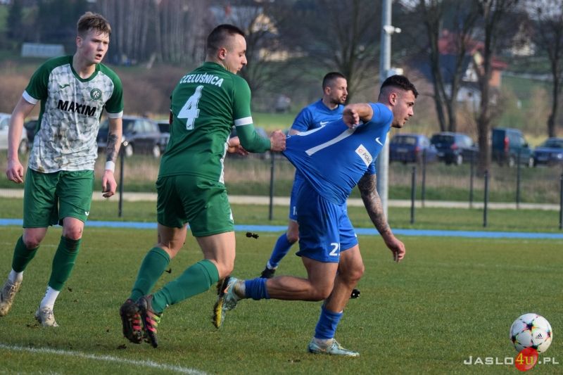 Półfinał Okręgowego Pucharu Polski LKS Czeluśnica - KS Karpaty Krosno 0:3
