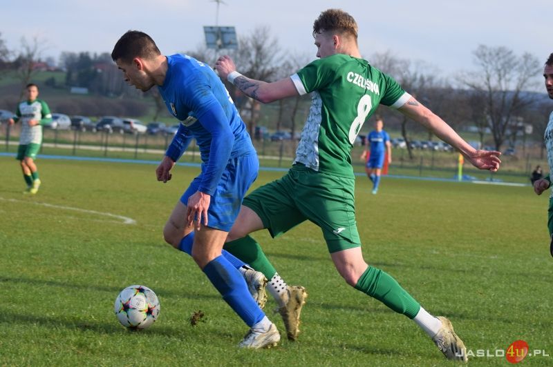 Półfinał Okręgowego Pucharu Polski LKS Czeluśnica - KS Karpaty Krosno 0:3