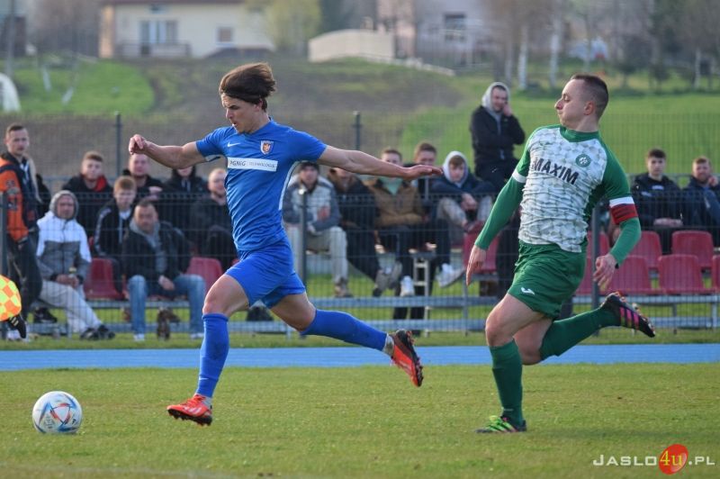 Półfinał Okręgowego Pucharu Polski LKS Czeluśnica - KS Karpaty Krosno 0:3