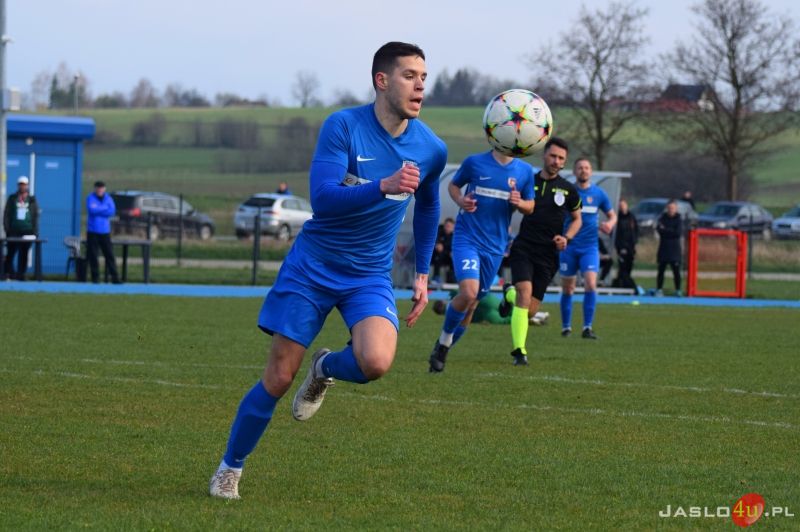 Półfinał Okręgowego Pucharu Polski LKS Czeluśnica - KS Karpaty Krosno 0:3