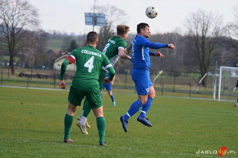 Półfinał Okręgowego Pucharu Polski LKS Czeluśnica - KS Karpaty Krosno 0:3