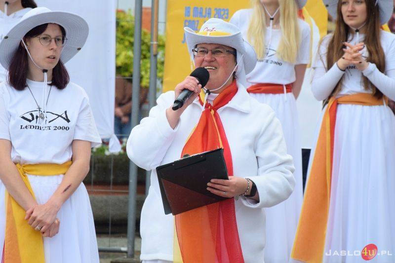 FISHMOB - Cała Polska tańczy dla św. Jana Pawła II w Jaśle 2023