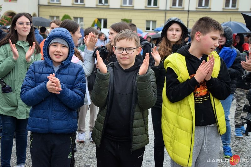 FISHMOB - Cała Polska tańczy dla św. Jana Pawła II w Jaśle 2023
