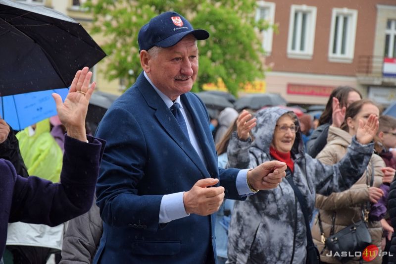 FISHMOB - Cała Polska tańczy dla św. Jana Pawła II w Jaśle 2023
