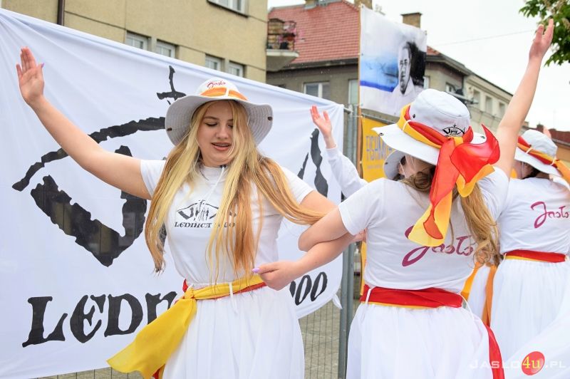 FISHMOB - Cała Polska tańczy dla św. Jana Pawła II w Jaśle 2023