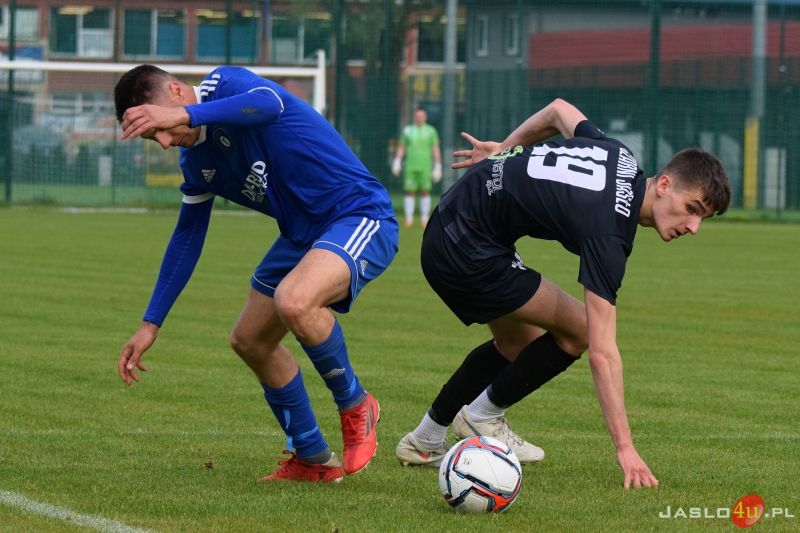 JKS Czarni 1910 Jasło - LKS Tempo Nienaszów (1:4)