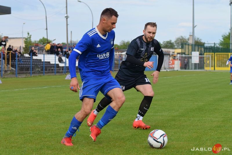 JKS Czarni 1910 Jasło - LKS Tempo Nienaszów (1:4)