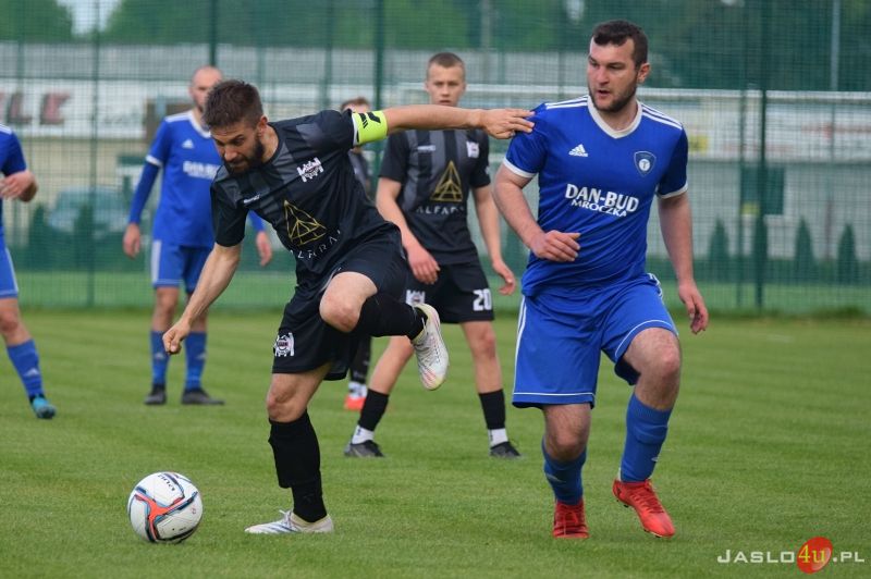JKS Czarni 1910 Jasło - LKS Tempo Nienaszów (1:4)