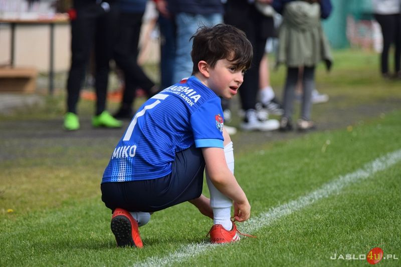 Majowy Turniej Piłki Nożnej roczników 2015 i 2016 na stadionie przy ul. Sportowej