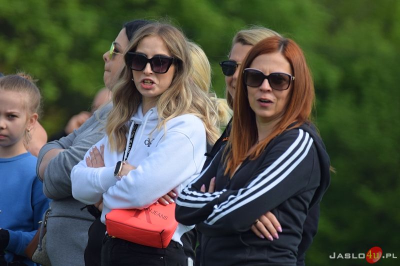Majowy Turniej Piłki Nożnej roczników 2015 i 2016 na stadionie przy ul. Sportowej