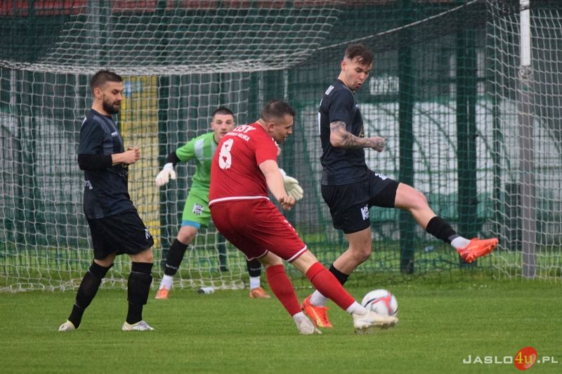 Mecz JKS Czarni 1910 Jasło - Cisy Jabłonica Polska 3:0