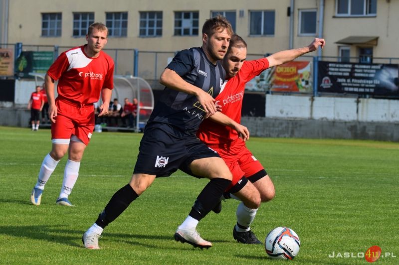 Mecz JKS Czarni 1910 Jasło - LKS Górki 3:1