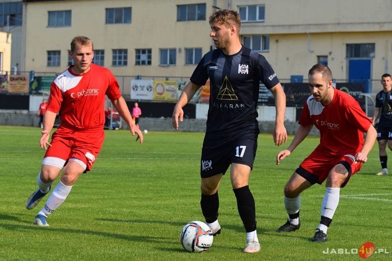Mecz JKS Czarni 1910 Jasło - LKS Górki 3:1