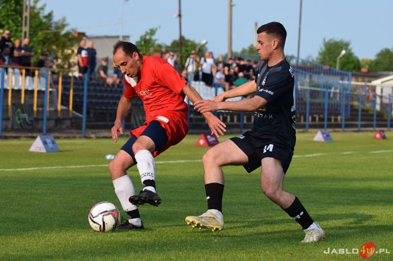 Mecz JKS Czarni 1910 Jasło - LKS Górki 3:1