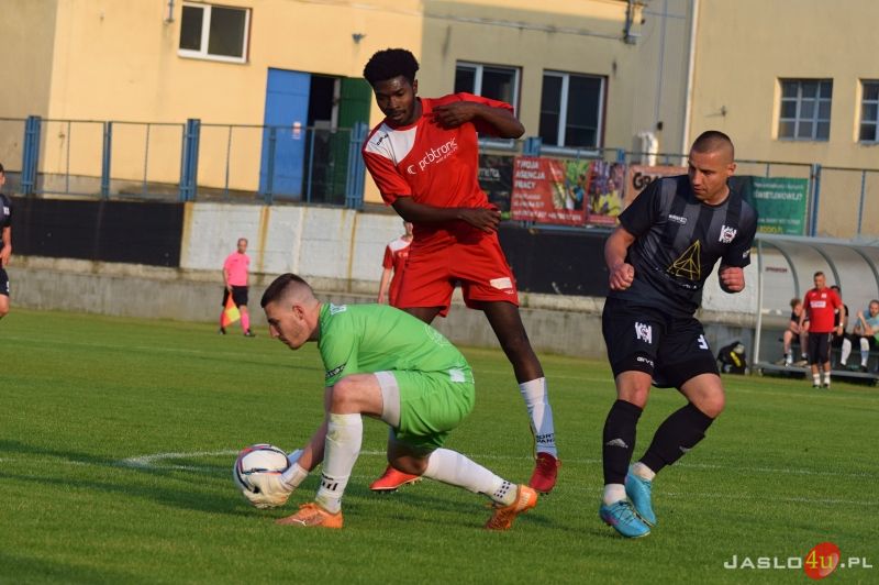 Mecz JKS Czarni 1910 Jasło - LKS Górki 3:1