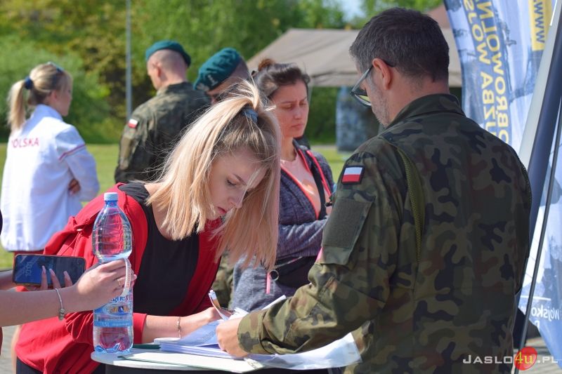 „Samoobrona kobiet – zaufaj wojsku” – treningi samoobrony w Jaśle