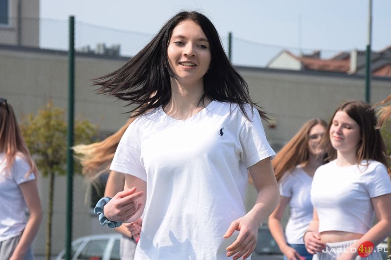 Uroczyste oddanie do użytku boiska wielofunkcyjnego przy jasielskim "Chemiku"