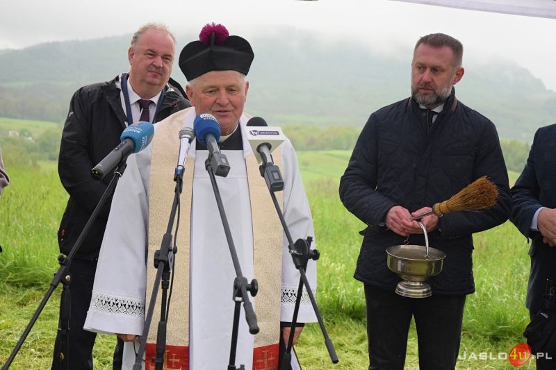 Uroczyste oddanie do użytku zmodernizowanego odcinka DW993 Wola Cieklińska – Pielgrzymka