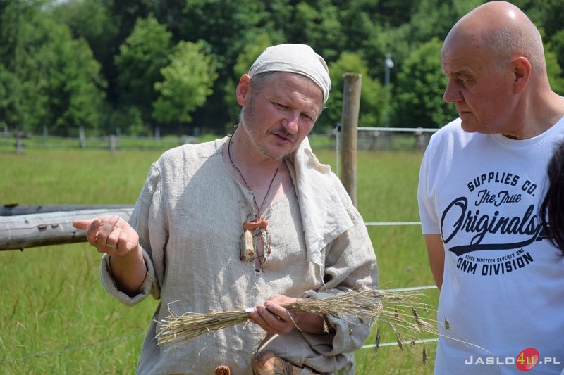 "Cywilizacja epoki kamienia" - impreza plenerowa w Karpackiej Troi