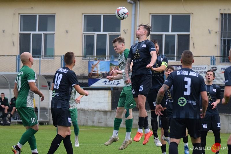 Mecz JKS Czarni 1910 Jasło - LKS Czeluśnica 2:0