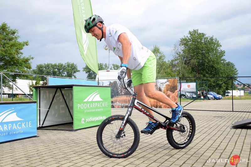 Pokaz rowerowy Krystiana Herby w Jaśle